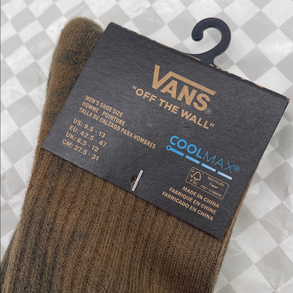 Vans CoolMax technology for comfort.
 "Off The Wall" Crew socks (1 pair) - Picture 3 of 16